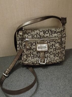 Kenneth Cole Reaction Logo Crossbody Bag in Taupe